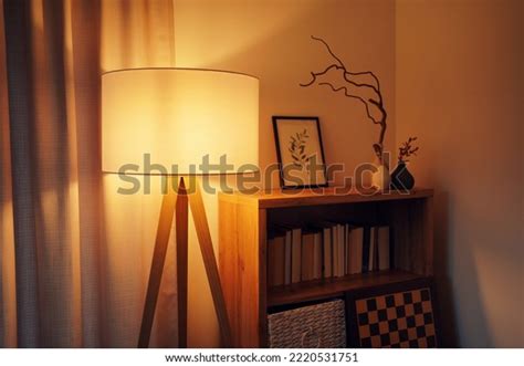 11,443 Living Room Warm Light Night Images, Stock Photos, 3D objects ...