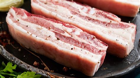 Salt Pork Vs Bacon The Distinct Difference Between The Two