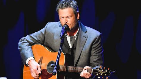 Blake Shelton • Songs and Interview, 2016 - Blake Shelton: Based on a ...