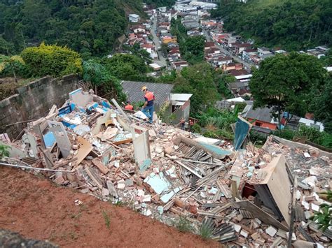 Chuva forte deixa 18 pessoas desalojadas em Teresópolis no RJ Região