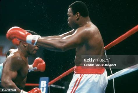 311 Larry Holmes Vs Mike Tyson Photos And High Res Pictures Getty Images