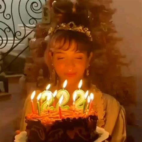 🧚🏻‍♀️💘 Happy Birthday Melanie Martinez 🥺💘 [vídeo] Aniversário Melanie Martinez Melanie