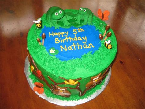 Nature Themed Birthday Cake With Gumpaste Frogs And Fondant Owl Appliques
