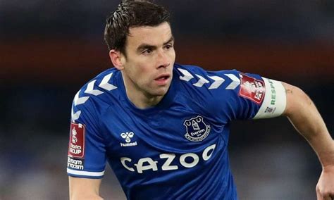 Seamus Coleman has "forever" contract with Everton