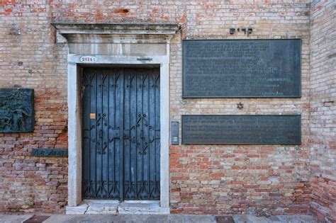 Premium Photo Venice Italy June The Wall Of The Memorial