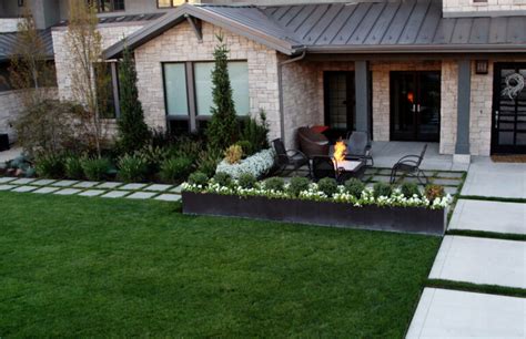 Stunning Front Yard Flower Bed Ideas For Curb Appeal