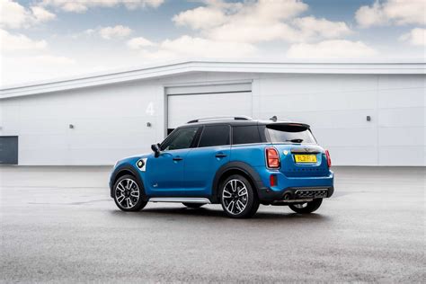 MINI Countryman Plug In Hybrid UK Imagery