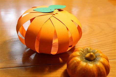 Calabaza de papel para Halloween un vídeo explicativo Manualidades