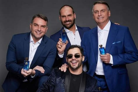 Mito Bolsonaro e filhos estrelam campanha de novo perfume Metrópoles