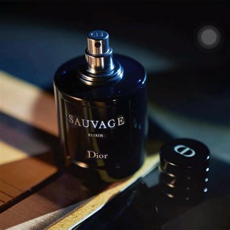 Nước Hoa Dior Sauvage Elixir 60ml Mạnh Mẻ Nam Tính Mifashop