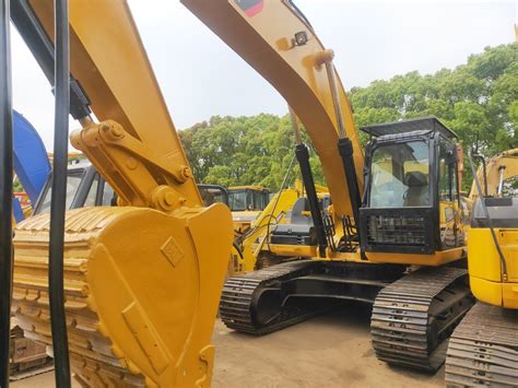 Used Caterpillar D Crawler Excavator In Perfect Working Condition