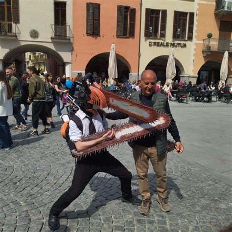 Chainsaw man cosplay : r/ChainsawMan