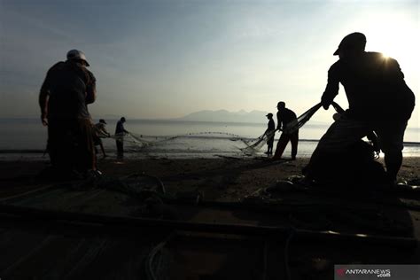 11 Provinsi Berpotensi Terdampak Bibit Siklon Tropis 94S ANTARA News