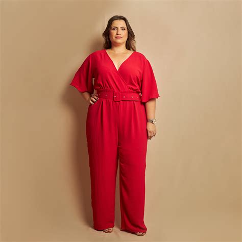 Macacão Plus Size Bianca Vermelho Moda Feminina Plus Size