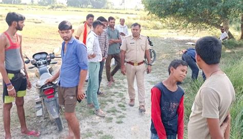 Kanpur Dehat Dead Body Of A Young Man Found Hanging On A Tree In The Field Was Missing For Two