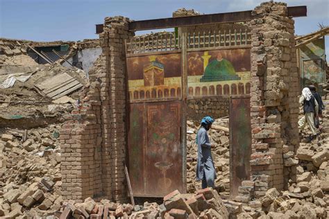 Talibã Pede Ajuda Internacional Após Terremoto Que Matou Mais De Mil