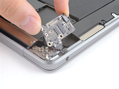 Audio Jack Board Macbook Air A2337 Late 2020 Hurtig Mac Reparation