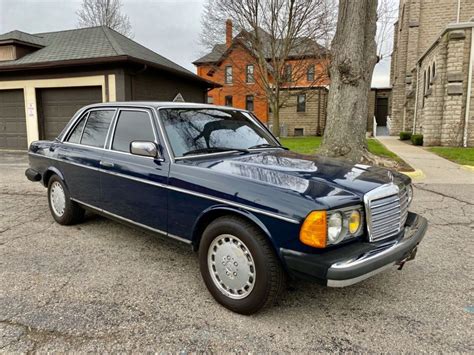 Beautiful 1983 Mercedes 300d Turbo Diesel W123 Low Miles No