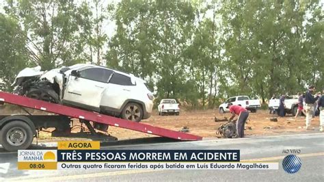 Batida Entre Carro E Caminhonete Deixa 4 Pessoas Mortas E 4 Feridas Em