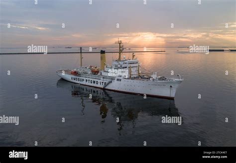 Manila Philippines December Mv Kapitan Felix Oca In Manila