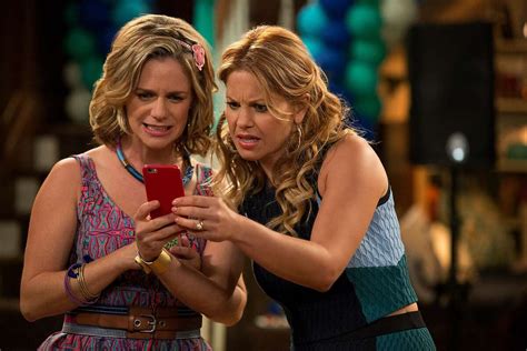 Netflix Announces Season 2 Renewal For Fuller House