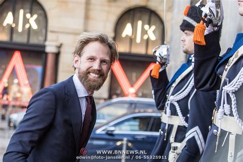 Koningspaar Bij Nieuwjaarsontvangst Genodigden Bnnews