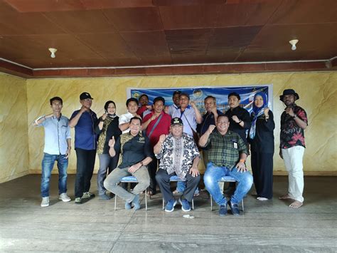 Wakil Bupati Hadiri Syukuran HUT PWI Teluk Bintuni Ke IV Media Pro Rakyat