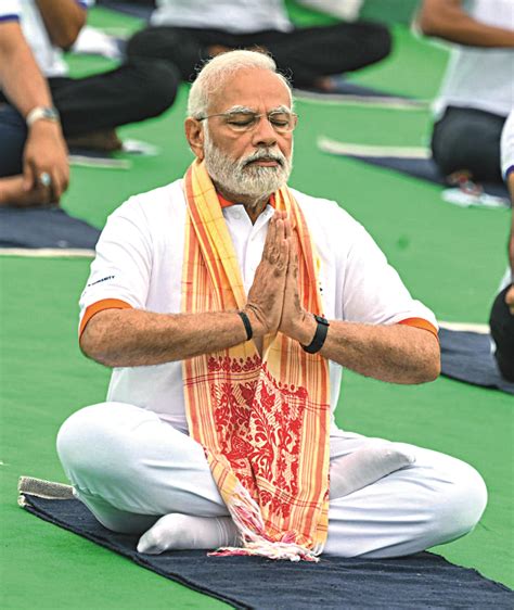 Yoga Mats Modi And Kashmir Kashmir Images Latest News Update