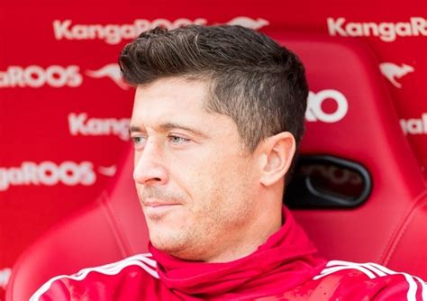 Robert Lewandowski odejdzie z Barcelony Szokujące słowa w El Nacional