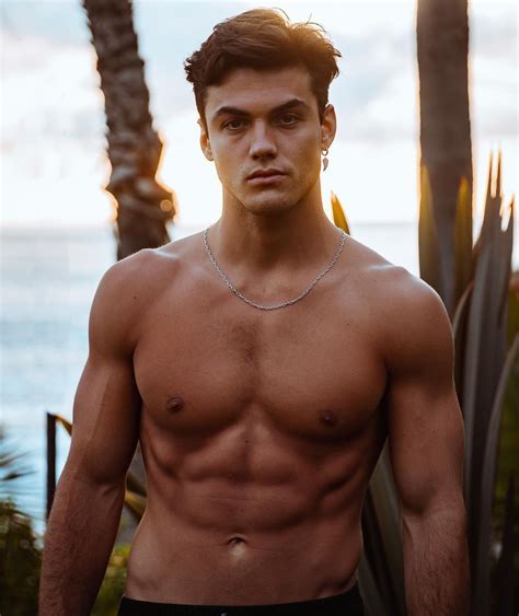 ɢʀᴀʏsᴏɴ ᴅᴏʟᴀɴ On Instagram “really Enjoying Life ” Grayson Dolan