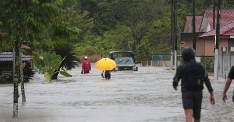 5 Daerah Terjejas Banjir Di Johor Lebih 3 000 Dipindah Berita Harian