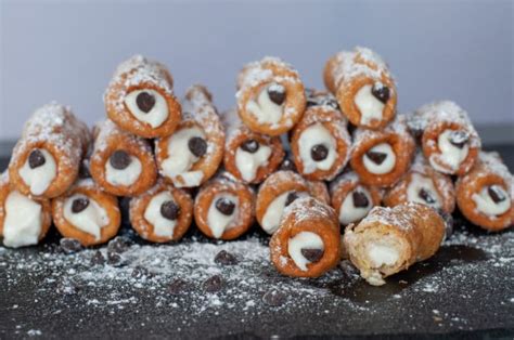 Authentic Cannoli Recipe With Ricotta Filling Your Guardian Chef