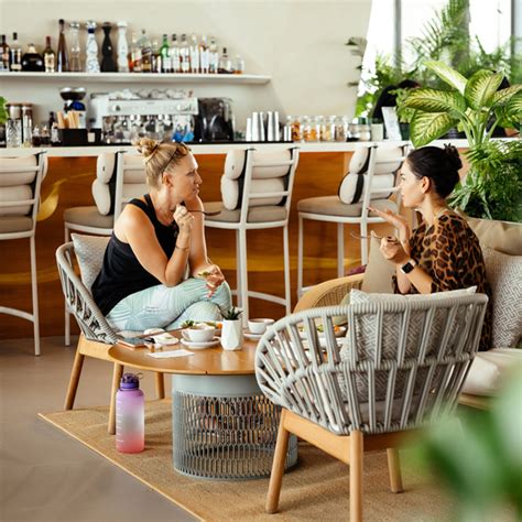 indoor lounge experience aura skypool dubai