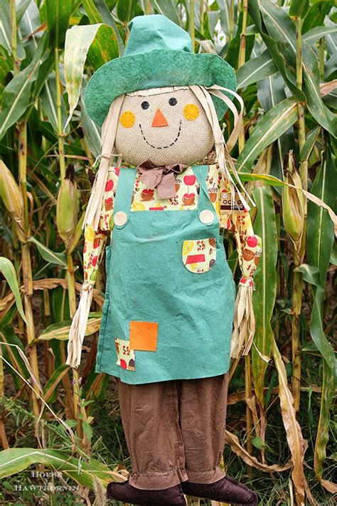 DIY Scarecrow Tutorial Diy Scarecrow Scarecrow Diy