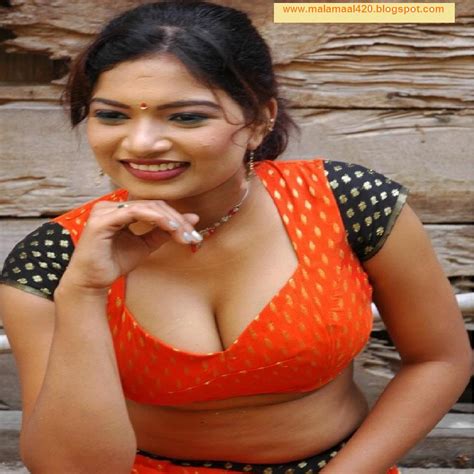 Madhu Mallu Reshma Aunty Mallu Bhabi Hot Masala Actress Malayalam Hot