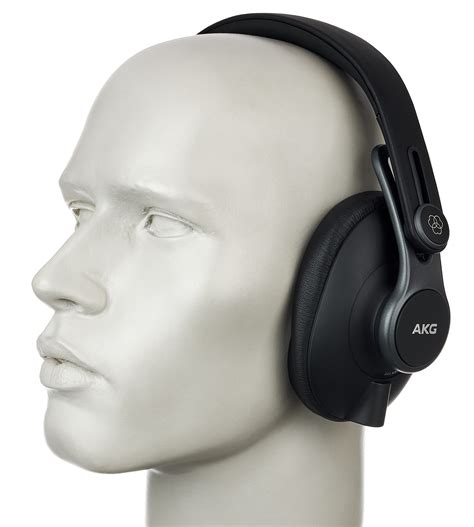 AKG K371 Review | headphonecheck.com