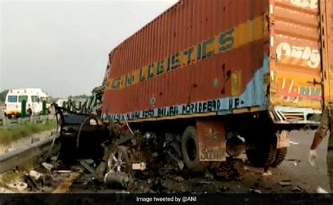 Bmw Crash On Purvanchal Expressway Video Dont Brake He Said As Bmw
