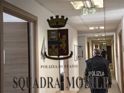 La Polizia Di Stato Arresta Un Giovane Mentre Portava Droga Nel