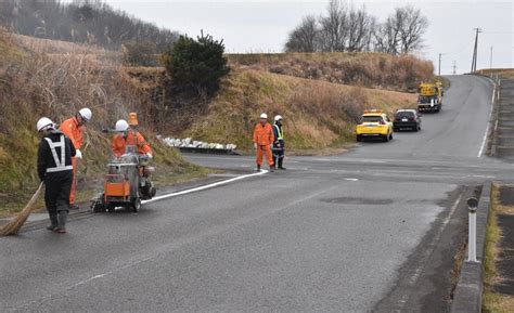 4人死亡事故受け、市が現場付近の白線引き直し 福島・郡山 毎日新聞