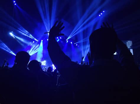 images hand  smoke crowd rave lightshow stage