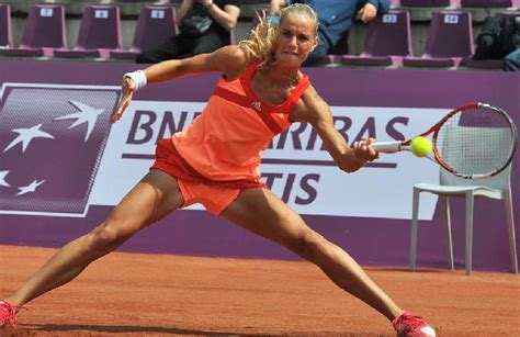 Famous Sports Personalities Arantxa Rus Hot 2013