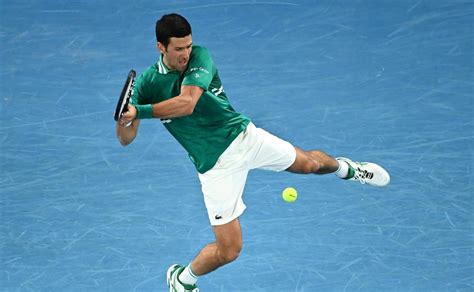 Novak Djokovic Estreia Com Vitória Tranquila No Australian Open