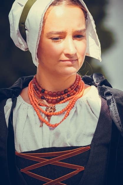 Premium Photo Portrait Of Brunette Woman Dressed In Historical Baroque Clothes