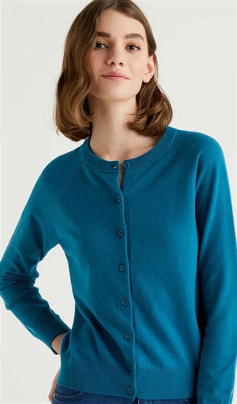 Pin By Sergio On Crewneck Cardigans Casual Cardigans Classy Women