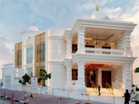 Hindu temple built in Dubai at a cost of $16 million; open for all ...