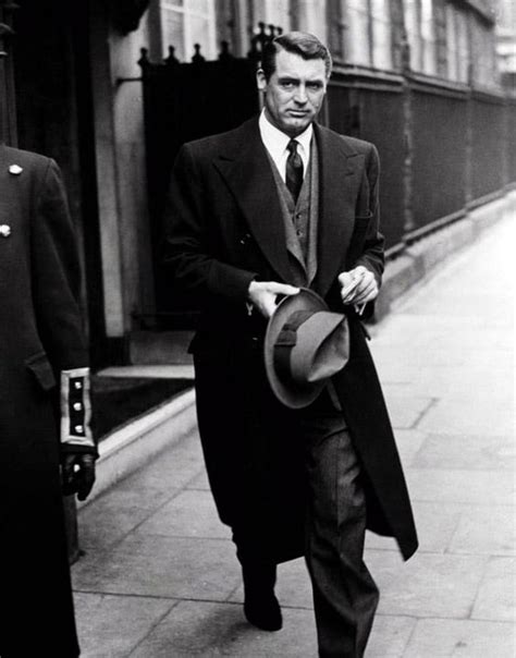 Old Hollywood Fashion Men: Best Outfits and Iconig Men 2024