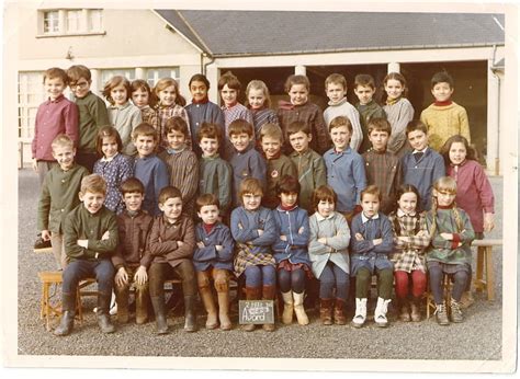 Photo De Classe Ecole Primaireclasse Ce2 Avord De 1970 College Saint