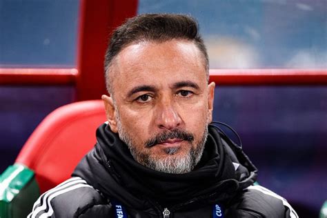 Vitor Pereira coleciona vexames em começo turbulento pelo Flamengo