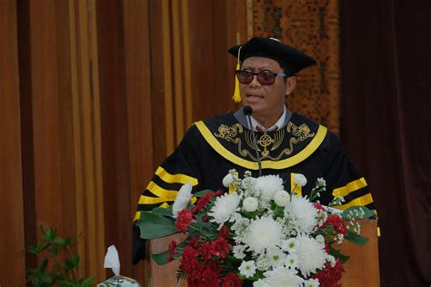 Dikukuhkan Jadi Guru Besar Di Uksw Prof Yafet Rissy Hukum Mengabdi