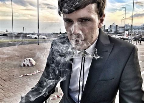Пин от пользователя Åñgēł на доске •Пøпøв• | Антон, Знаменитости, Водопады